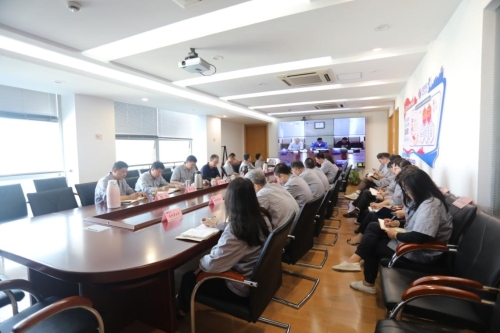 裝備集團(tuán)上海裝備工作組組長(zhǎng)董貴林一行蒞臨公司開(kāi)展欠款催收專(zhuān)項(xiàng)督導(dǎo)會(huì)